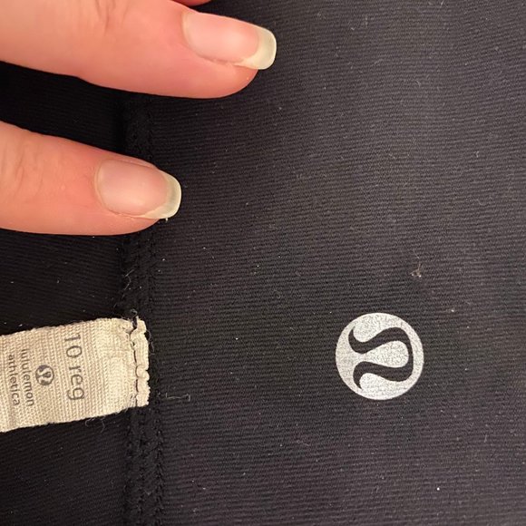 Lululemon Yoga Pants - Picture 5 of 5